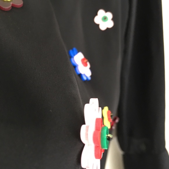 Milly Elanore blouse size 10 with button flower mod details - Picture 6 of 15